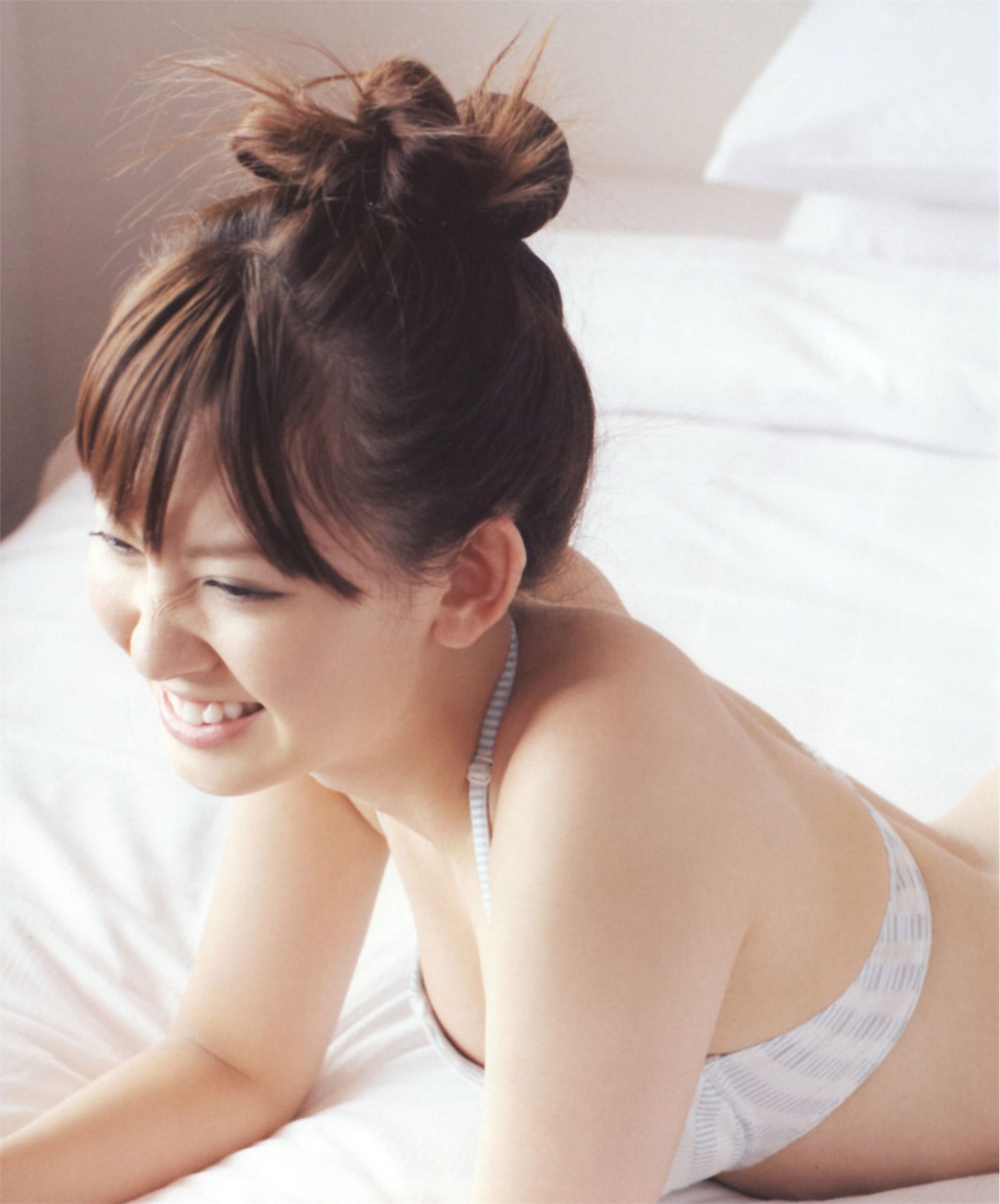 [唯美写真] 小嶋阳菜 Haruna Kojima《First Photobook》